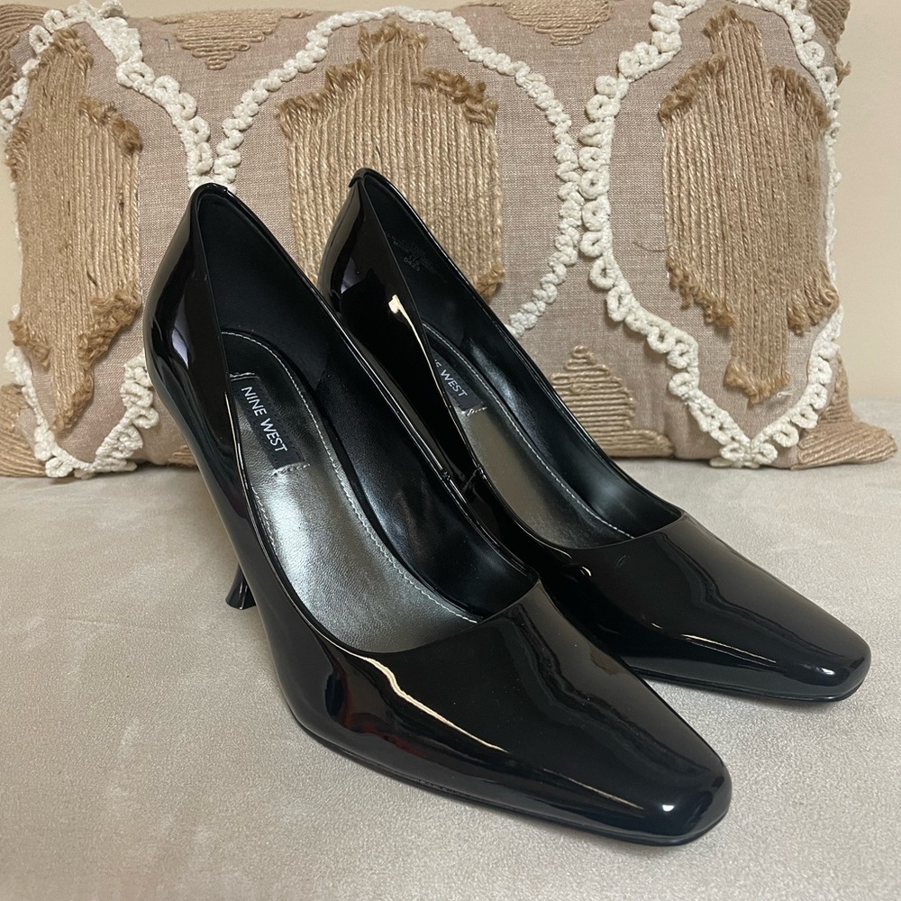 NWOT Nine West Black Aonita Pumps, Size 7 1/2